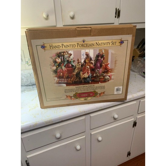 GRANDEUR NOEL 2003 COLLECTOR'S EDITION NATIVITY SET (NEW)