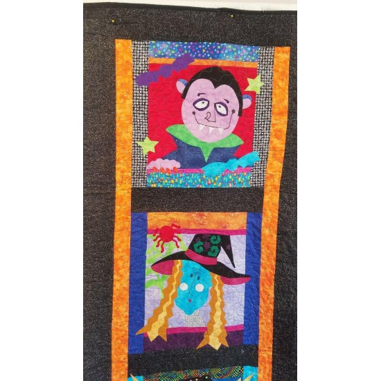 Creepy Halloween Quilted Banner