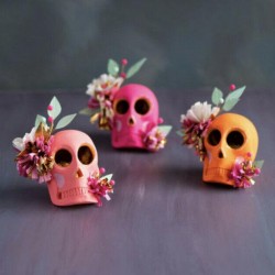 Glitterville Halloween Anthropologie Floral Skull Figure Set Of 3