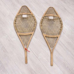 Authentic Vintage Pair of Used Snowshoes (47-90-G3412) Y8U