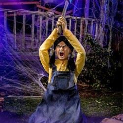 4.3' Murderous Hatchet Girl Motion Activated Animatronic Halloween Decoration