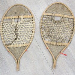 Authentic Vintage Pair of Used Cree Snowshoes (47-90-G3479) Y8U