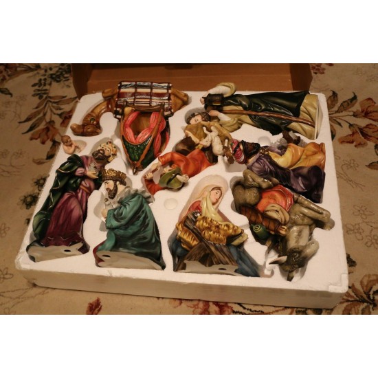 Grandeur Noel 2003 Handpainted Porcelain Nativity Set