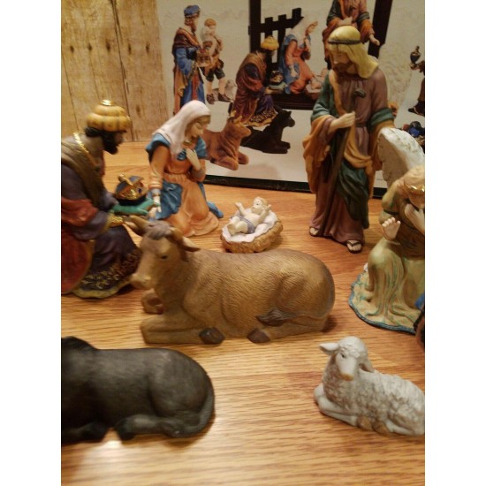 Christmas Kirkland Signature 12-Piece Porcelain Nativity (75177) Wood Creche