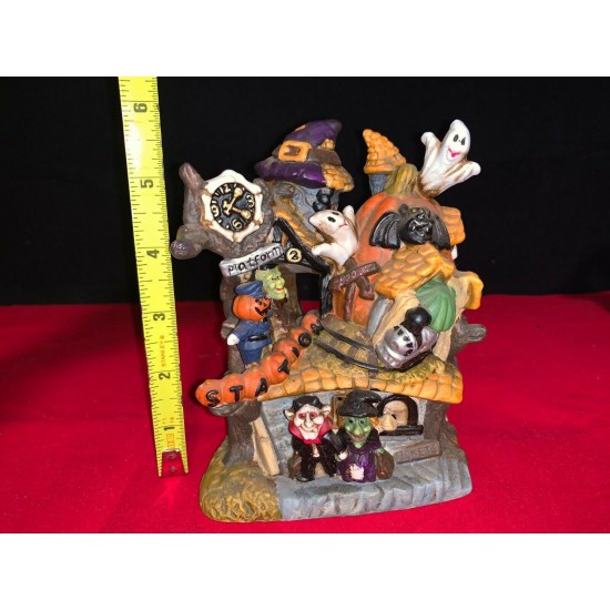 Lot of 10 Halloween House Lighted Porcelain Light Up Decor No box Spooky Hollow?