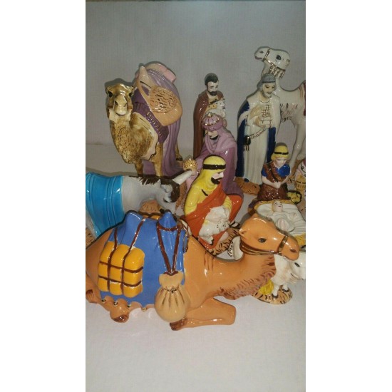 Set of 18 pieces Christmas Manger Figurines Excellent condition