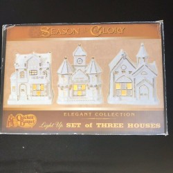 Cracker Barrell Season Of Glory Light Up Set Of Three Houses