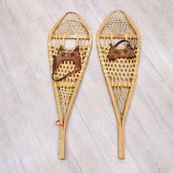 Authentic Vintage Pair of Used Snowshoes (47-90-G3463) Y8U