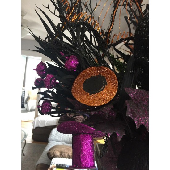 Halloween Skelton Centerpiece... Handmade...NEW