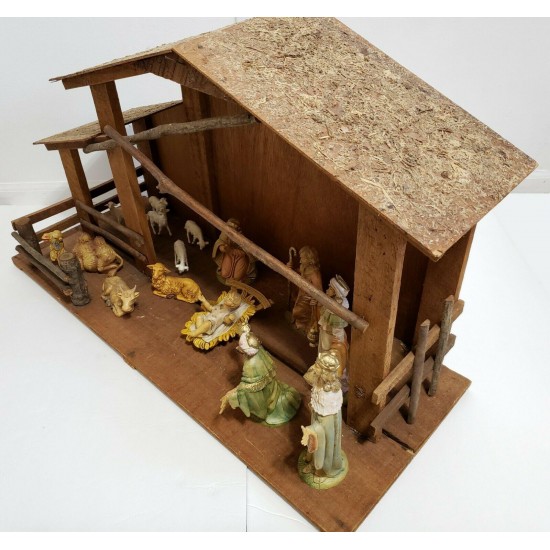 Vtg 15 pc Nativity Set & Large Wooden Creche Stable Italy Looks Like Fontanini ?