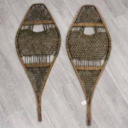 Authentic Vintage Pair of Snowshoes (47-90-G97) L2