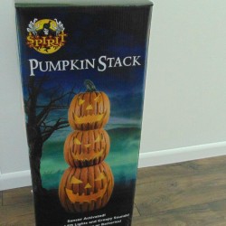 2.5 ft Halloween Animated Light Up Eerie Laughing Pumpkin Stack Trio BN VIDEO