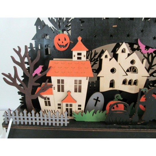 MARTHA STEWART LARGE LED LIGHTED DIE CUT WOODEN HALLOWEEN HAUNTED VILLAGE NEW