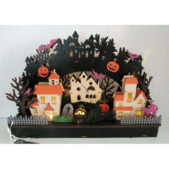 MARTHA STEWART LARGE LED LIGHTED DIE CUT WOODEN HALLOWEEN HAUNTED VILLAGE NEW