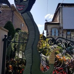 SNAKE from BEETLEJUICE 8 FT. HALLOWEEN LAWN ART YARD SIGN DECOR