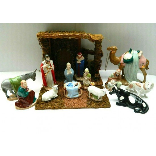 Vintage 1960's HOLLAND MOLD 26 Pc Glazed Christmas Nativity Set w/Wooden Stable