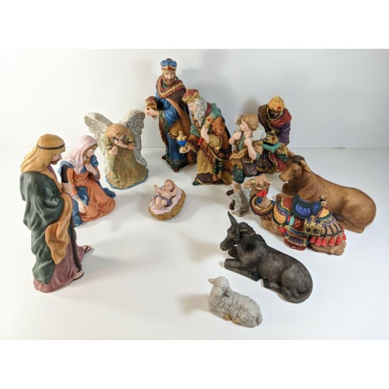 Kirkland Signature 13 pc piece Porcelain Nativity Set Wood Creche Complete w Box